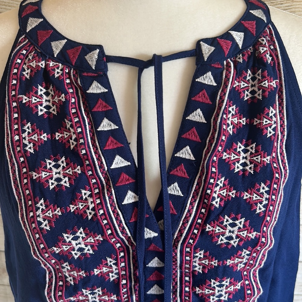 Francesca’s Top - Picture 3 of 4